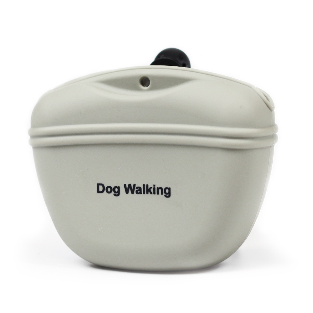 Сумочка для ласощів силіконова для собак Dog Walking TREATS BAG сіра, фото 1