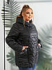 Жіноча демісезонна куртка на синтепоні з косою змійкою та капюшоном, батал великі розміри, фото 3