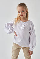 Белая вышиванка на девочку с вышивкой гладью на рукавах и груди белого цвета