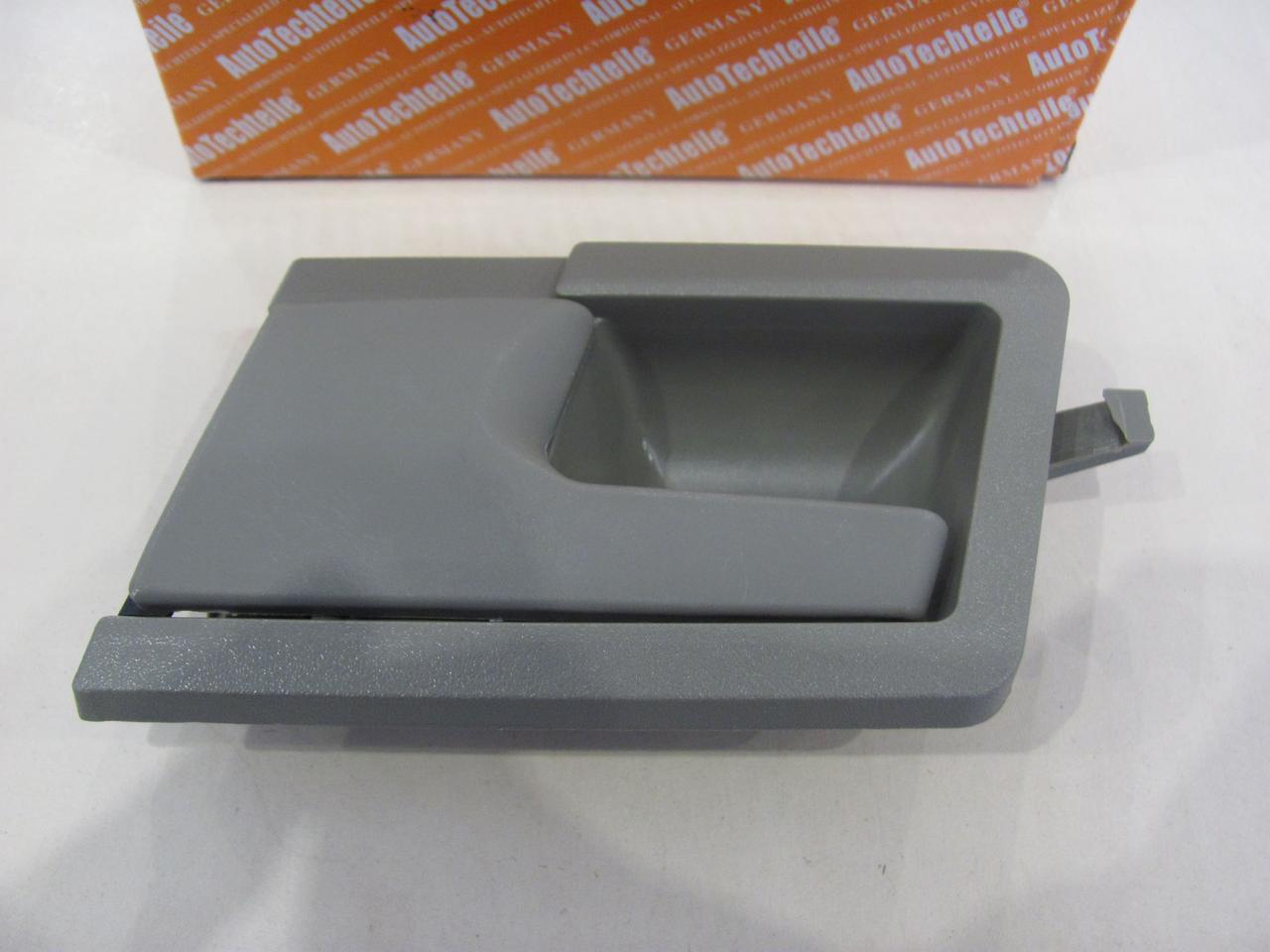 Ручка двері лівої внутрішня Volkswagen T4 | AUTOTECHTEILE 383 7007, фото 1