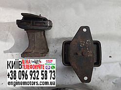 Подушка двигуна передня Toyota Land Cruiser 100 Lexus LX470 1236150121 1236150210