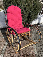 Кресло качалка плетеная «Темная с мягкой подушкой