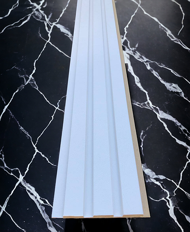 Стінова декоративна рейкова панель МДФ. Колір: Цемент Білий. Розміри однієї панелі: 2800 мм x 117 мм, фото 2