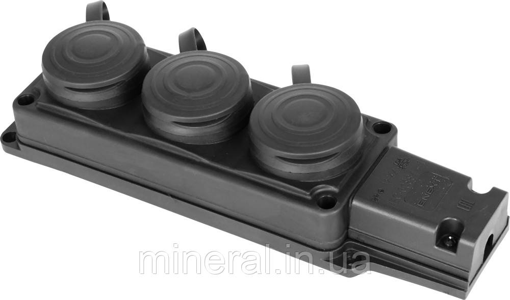 Розетка потрійна с захистною кришкою каучукова e.socket.rubber.029.3.16, з з/к, 16А