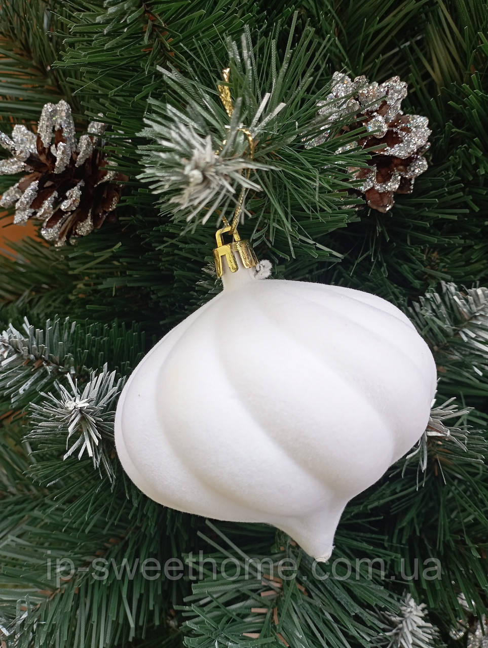 Набір новорічних оксамитових ялинкових кульок "Зефір"