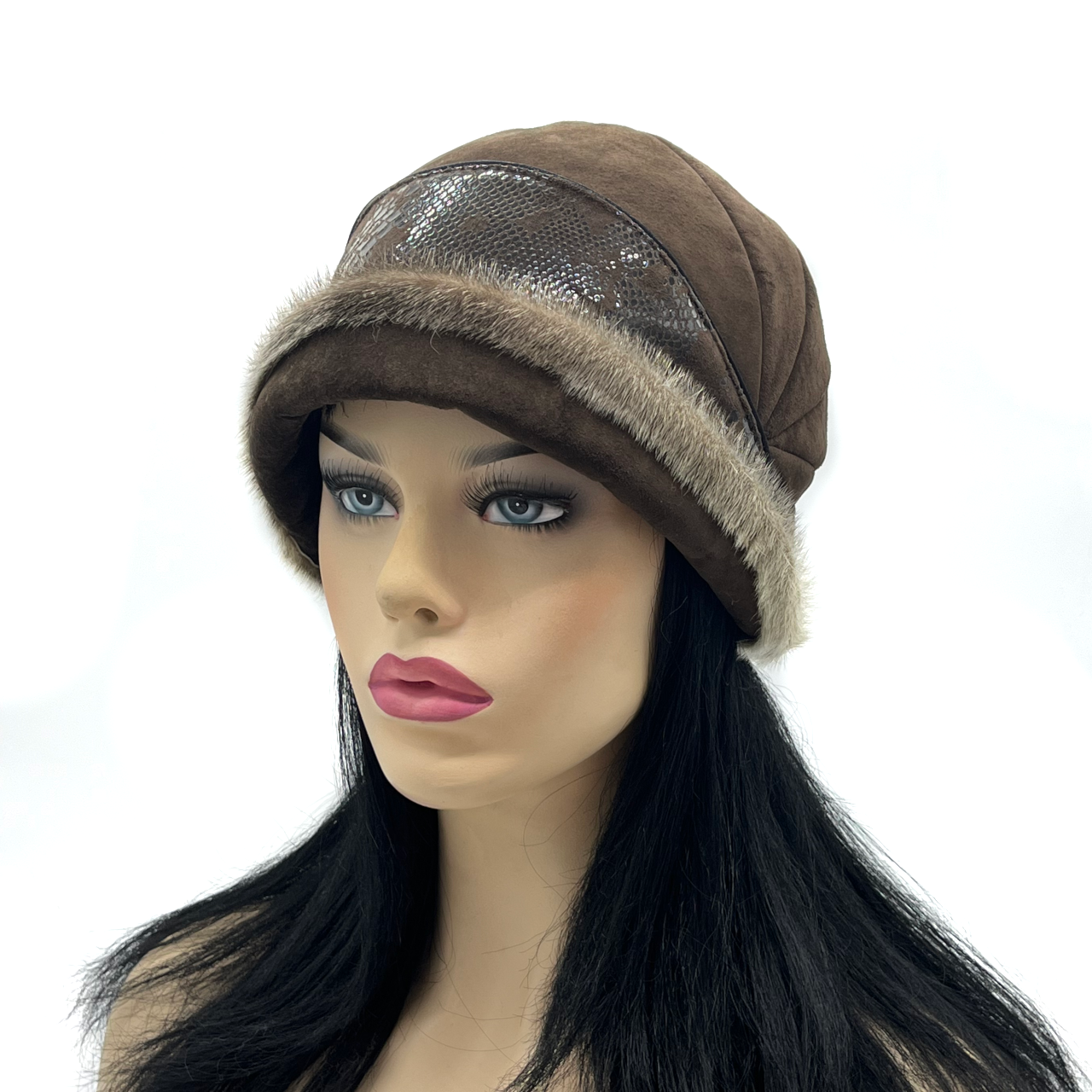 Жіноча шапка із замші "Поля вгору" (коричнева)