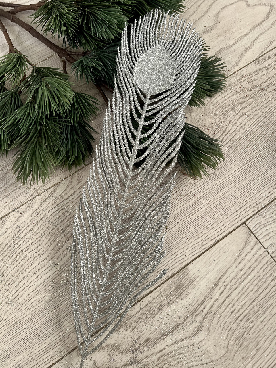 Декоративна гілочка — перо павича ( срібло, упаковка 10 штук), фото 1
