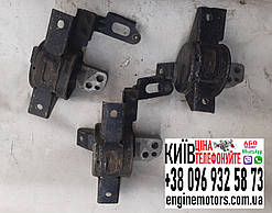 Подушка двигуна Hyundai Accent 2005-2011 218301G000