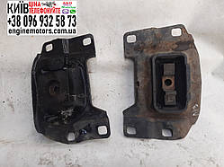 Подушка двигуна ліва Mazda 3 bk BP4N39070D