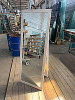 Зеркало напольное во весь рост с ножкой в бежевой раме большое на подставке 1500х600 мм