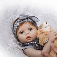 Силіконова колекційна лялька Reborn Doll дівчинка Емма висота 55 см (175) D1P1-2023