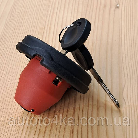 Кришка запірна паливного бака (з ключами) Фольксваген Т4 JP Group 1115656500, фото 1