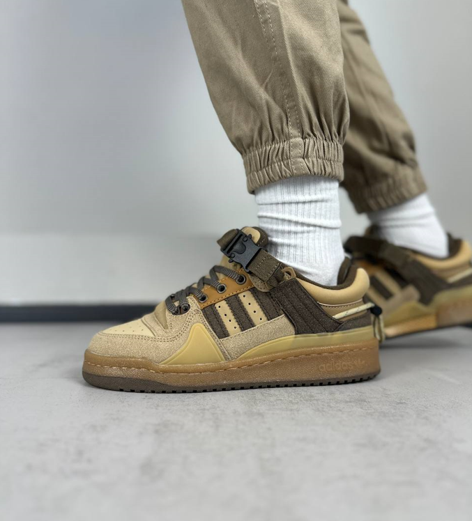 Чоловічі та жіночі кросівки Adidas Forum Low Bad Bunny brown Взуття Адідас Форум Лоу Бед Бані коричневі