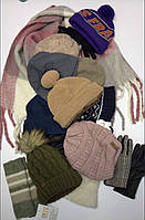 Аксесуари дорослі шапки шарфи рукавички, сток оптом головні убори