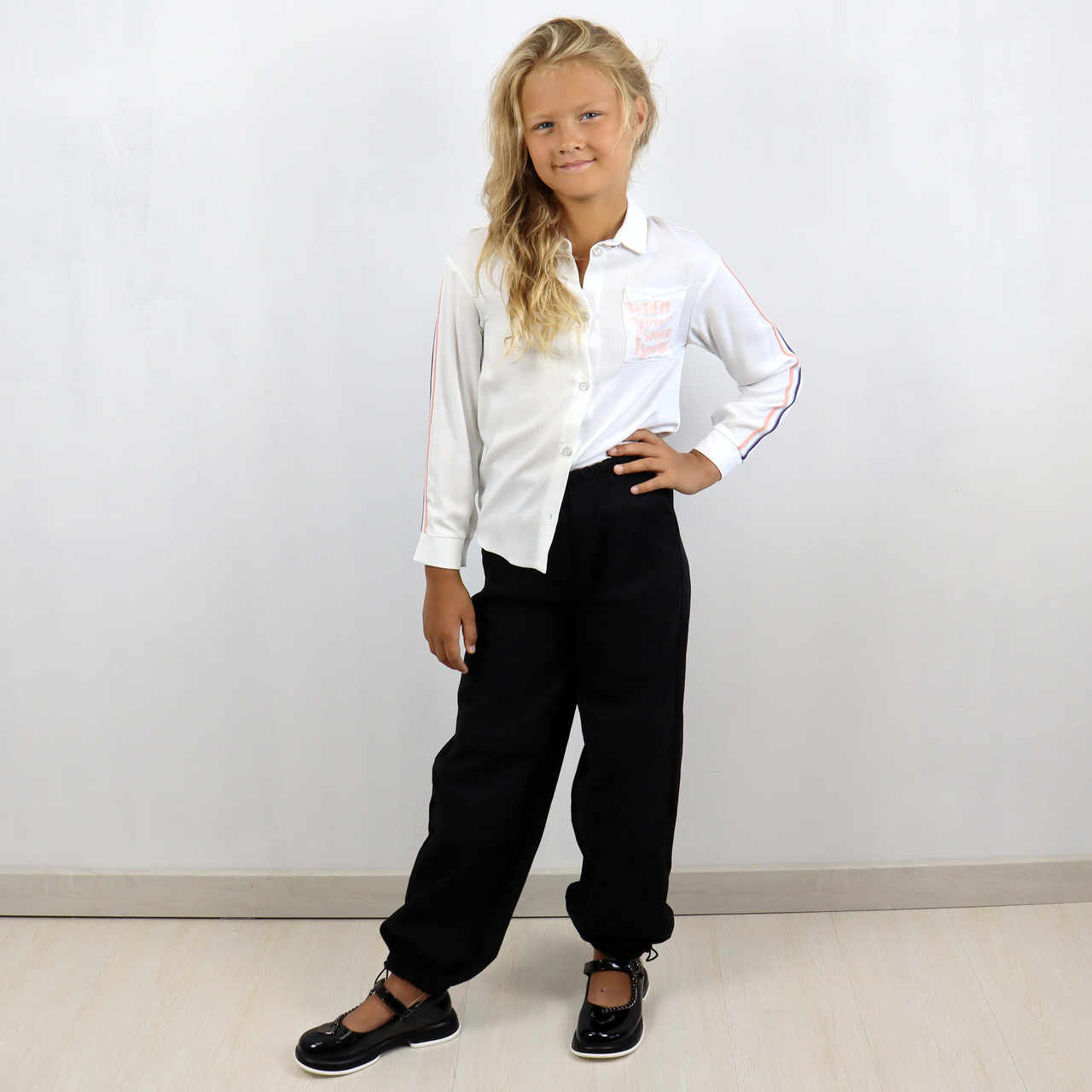 Чорні штани карго для дівчинки з двома кишенями тм BossKids розмір 158 см