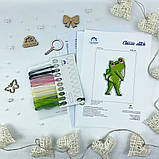 Брелок для вишивки хрестиком на пластиковій канві VOLOSHKA Жаба VPCK_010, фото 2