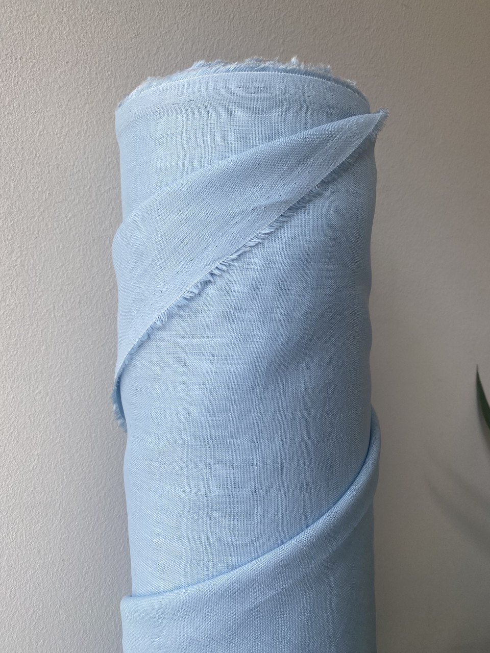 Небесно-блакитна сорочково-платтєва лляна тканина, 100% льон, колір 1305/185