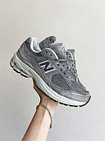 Кроссовки New Balance 2002R серого цвета