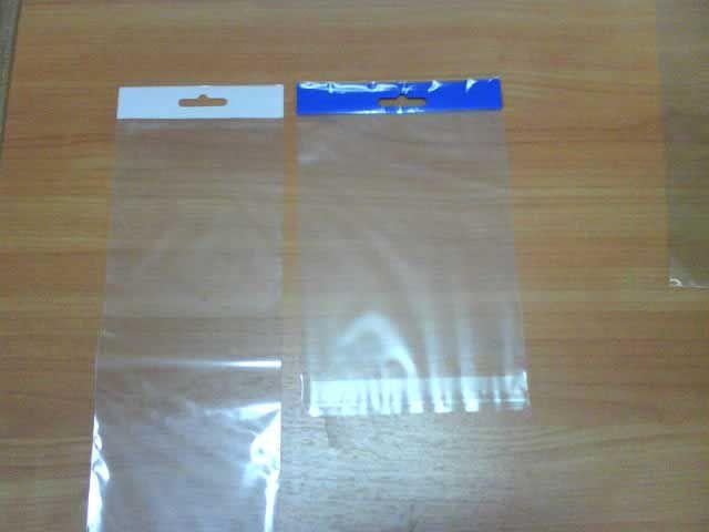 Пакеты для упаковки прозрачные с клейкой лентой и подвесом, 16*30см, 1000шт\пач - фото 1 - id-p510513660