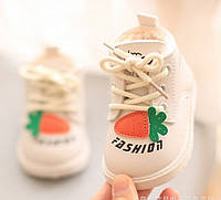 Детские ботинки с морковкой белые 23р