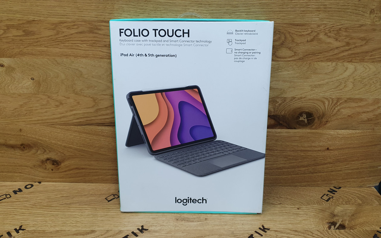 Чохол-клавіатура Logitech Folio Touch для iPad Air 4 10.9" (4-те та 5-те покоління) (920-009952) Новий