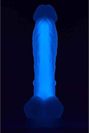 Фалоімітатор Dream Toys, що світиться RADIANT SOFT SILICONE GLOW IN THE DARK DILDO MEDIUM PURPLE, фото 1