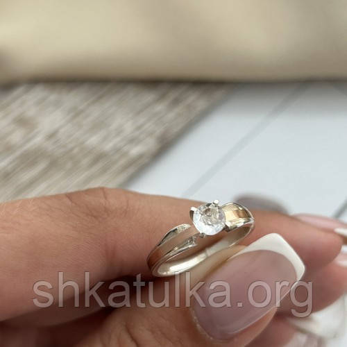Серебряное кольцо из золотыми вставками и одним цирконом - фото 3 - id-p1105400202