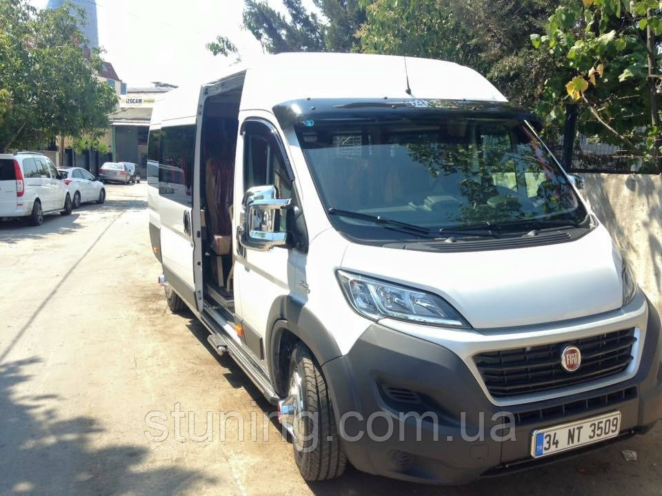 Козирок/дефлектор лобового скла (на кронштейнах) Fiat Ducato (фіат дукато) 2006+. Чорний глянець