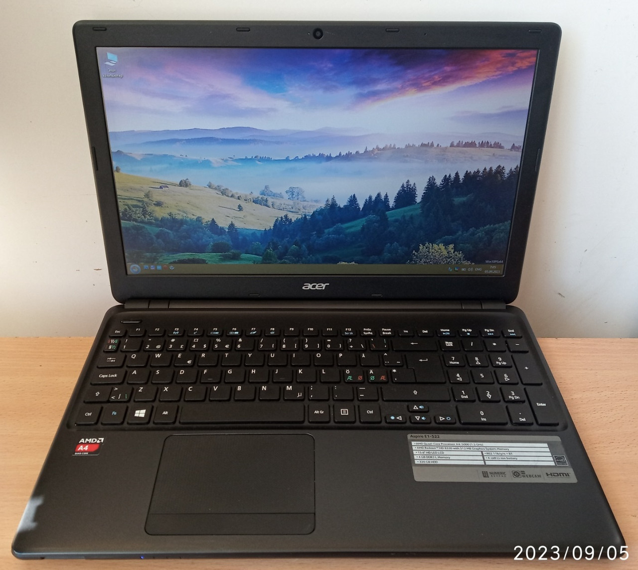 Ноутбук Acer Aspire E1-522 15.6" /4 ядра A4-5000/ 4 GB DDR3 / 320 GB Hdd/ AMD Radeon HD 8330 / WebCam
