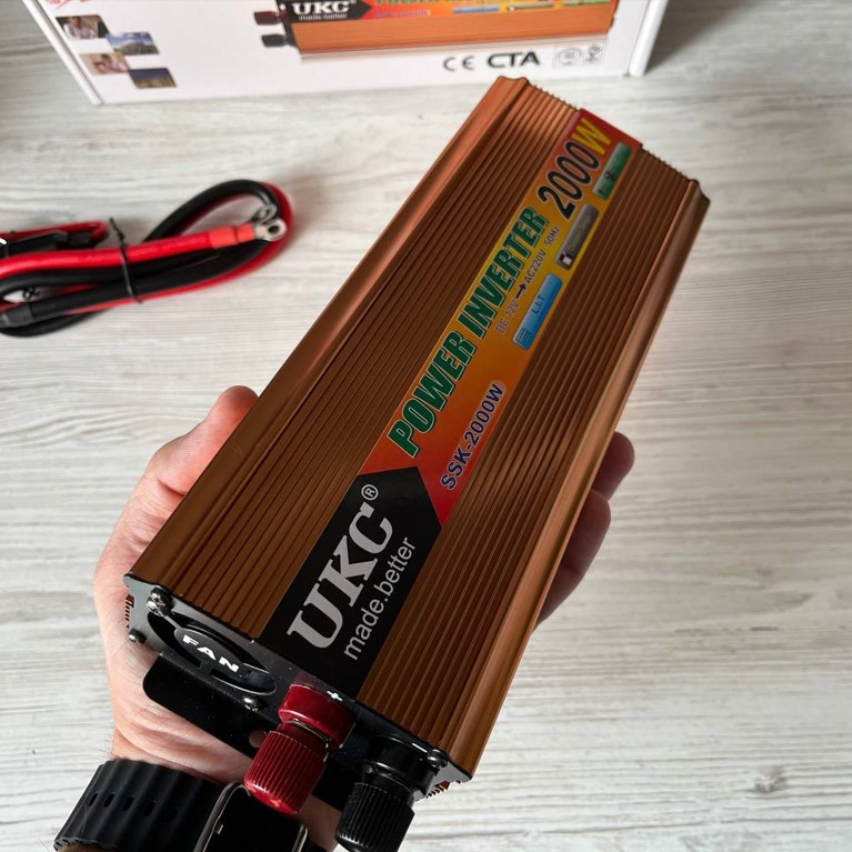 Інвертор перетворювач напруги UKC 2000 Вт 12В/220В з USB DC/AC для дому та автомобіля, фото 1