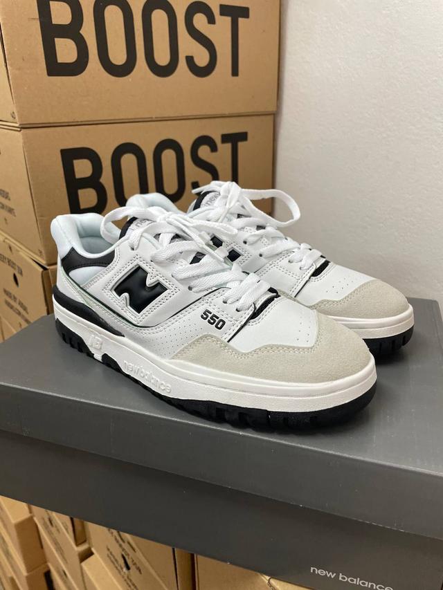 New Balance 550 Белые черные