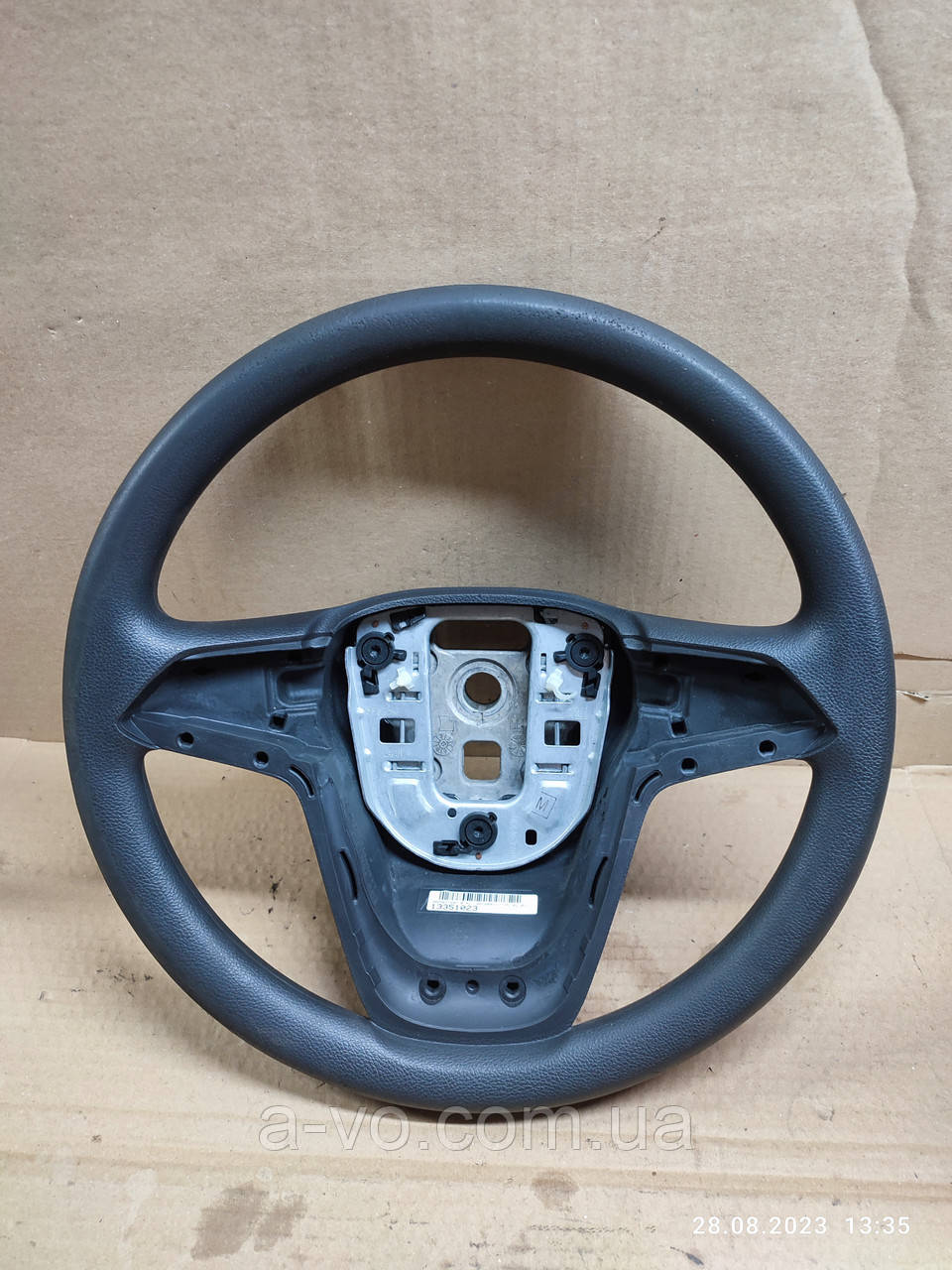 Купить Руль Opel Astra J 13351023, цена 700 ₴ — Prom.ua (ID#1943768273)