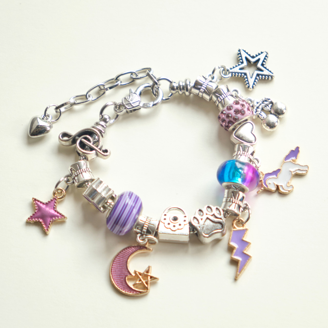 Набор для создания шарм браслетов для девочек в стиле ПАНДОРА 65 деталей Бузковий - фото 4 - id-p1926509880