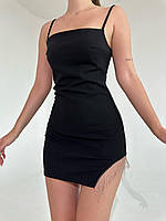 Женское изящное легкое классическое маленькое черное платье с бахромой мини короткое весна лето в обтяжку