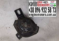 Подушка двигуна права Mitsubishi Outlander CU 2001-2008 MR961111