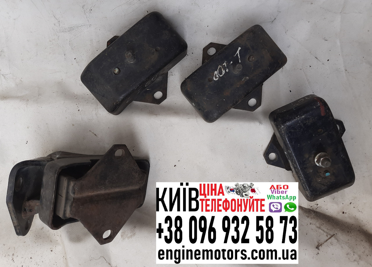 Подушка двигуна ліва права Mitsubishi L200 MR992670, фото 1