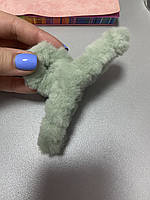 Шпилька — крабик для волосся хутряна, м'ята