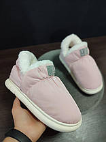 Дутики Ugg PINK зимові непромокальні високі РОЗОВОВІ з білою опушкою на білій підошві жіночі без застібки, фото 3