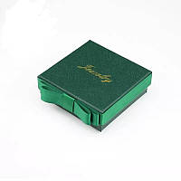 Подарункова коробочка зелена для ювелірних прикрас з поролоновим вкладишем. Коробочка подарункова(50*50*30)