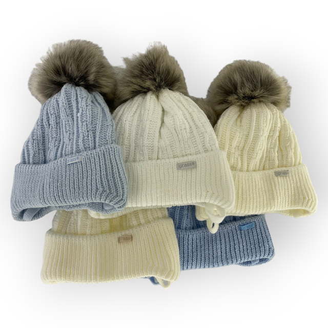 Шапочка для новорожденных на завязках для мальчика Шапочка для новорожденных на завязках для мальчика