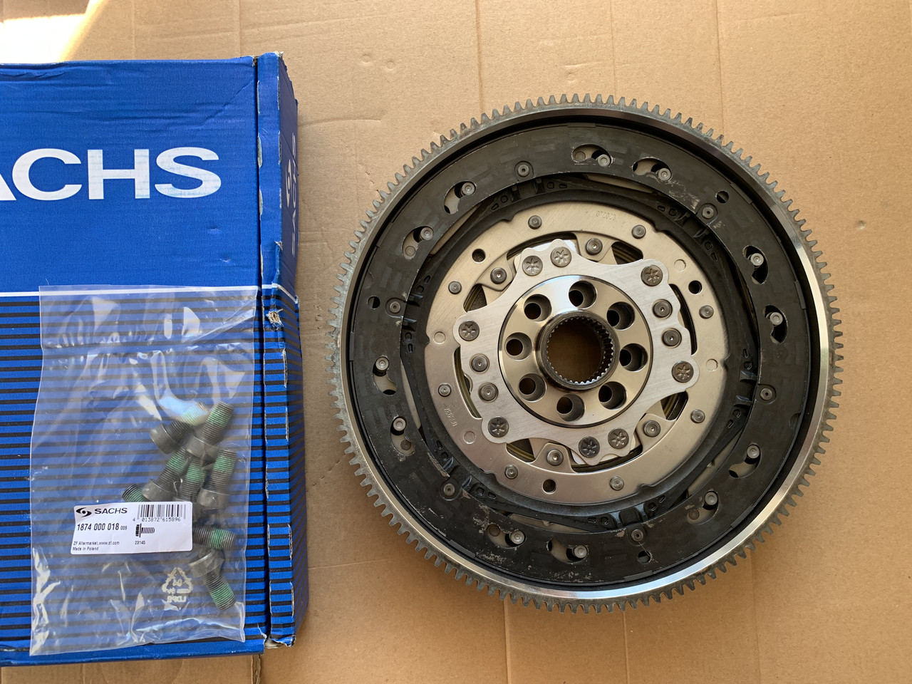 Двухмассовый маховик, демпфер SACHS 2295001534 VW TIGUAN / PASSAT B8 / T6 2,0 D 150-176 кВт 2014-