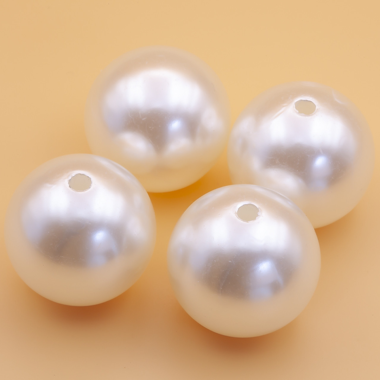 Намистини пластикові імітація перлів 22 мм отв.3 мм +-28г (5 шт.), фото 1