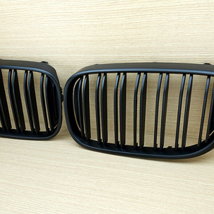 Решітка ноздрі BMW (БМВ) 7 series G11 / G12 (2015-2019) Чорний мат 2 ребра, фото 3