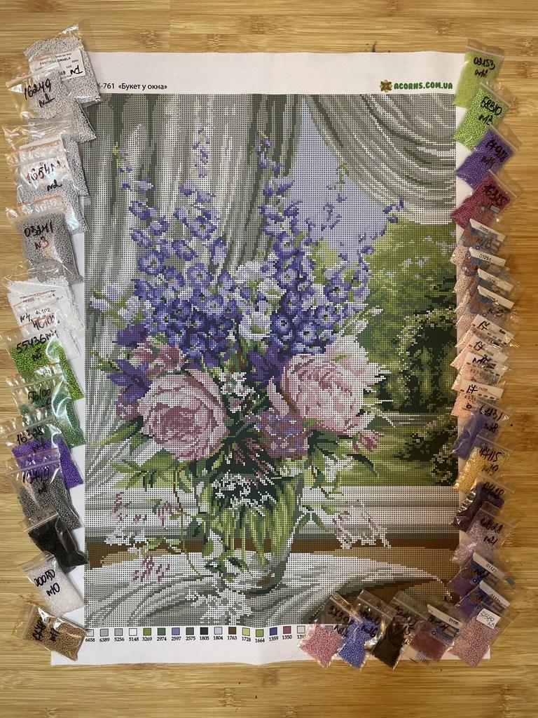 Набір вишивки бісером на габардині Букет біля вікна повна зашивка 2-К-761