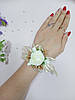 Браслет з квітів на руку для дружки молочний з золотом, фото 2
