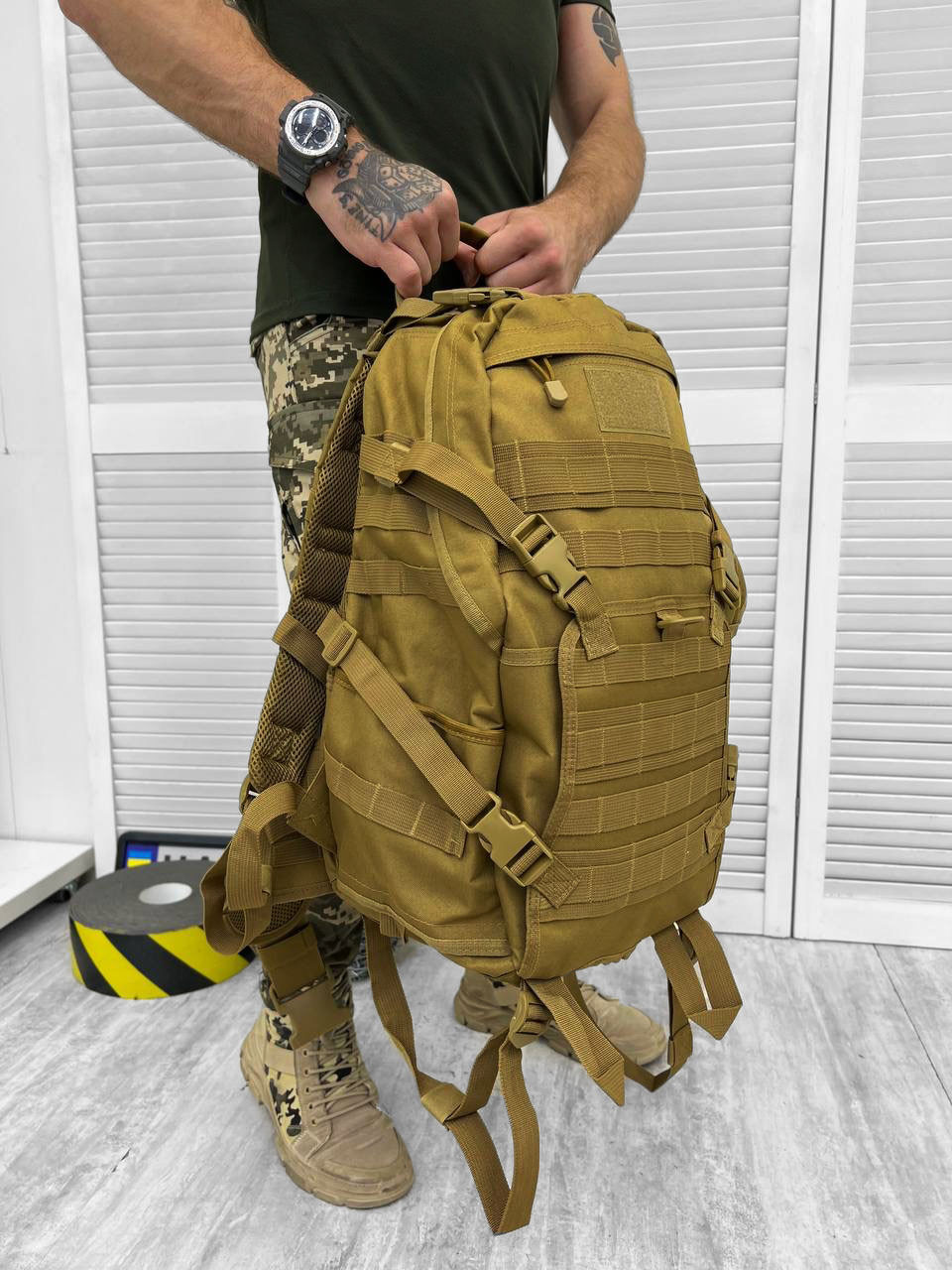 Тактический рюкзак с держателем для шлема на 30л койот, штурмовой армейский рюкзак - фото 4 - id-p1944818034