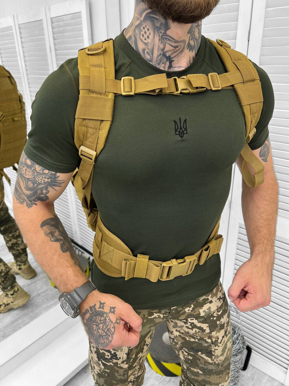 Тактический рюкзак с держателем для шлема на 30л койот, штурмовой армейский рюкзак - фото 5 - id-p1944818034