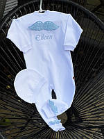 Чоловічок з іменною вишивкою та крилами, білий з блакитним