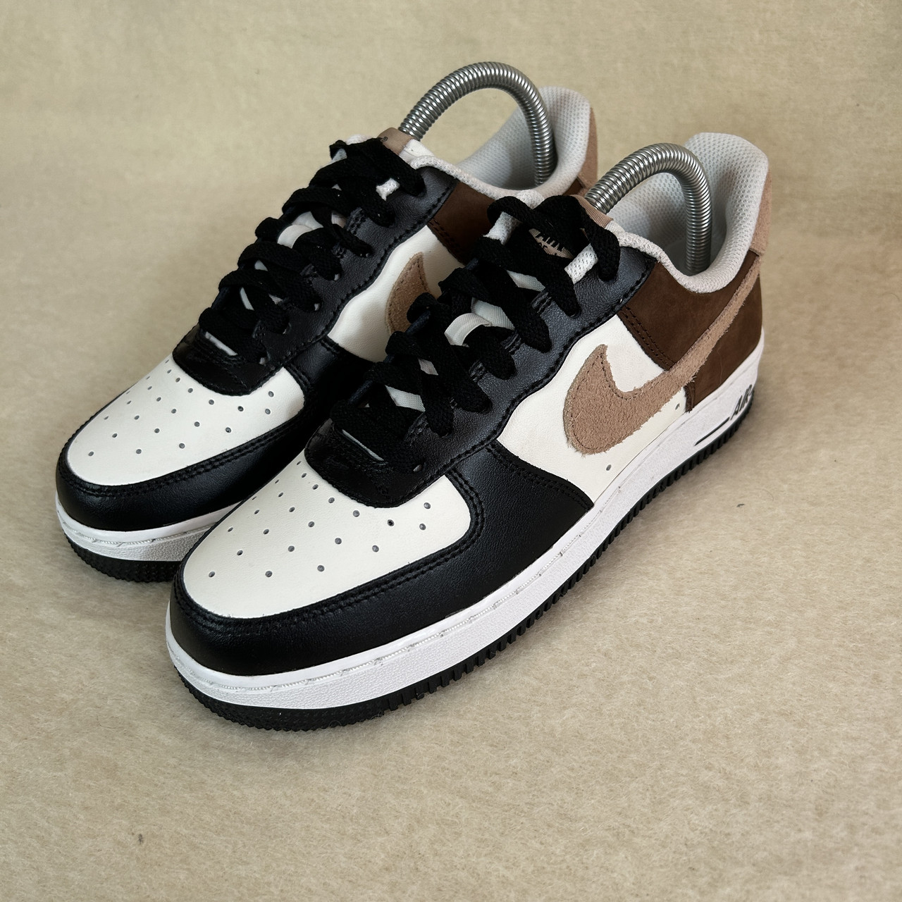 Jordan air shop force one low