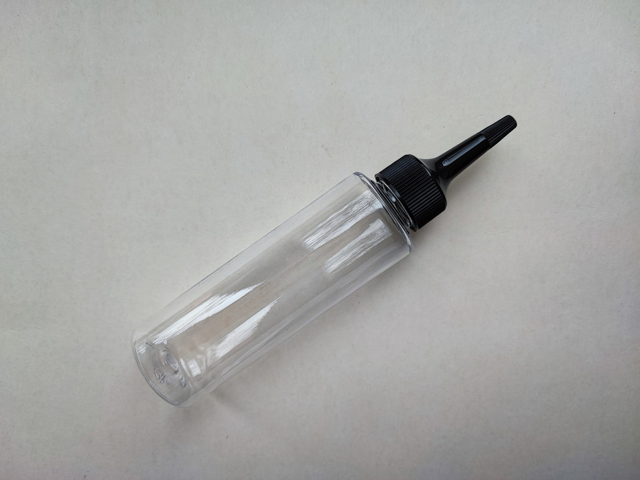 100 мл/24мм флакон ЦИЛИНДР ПЭТ прозрачный с черным длинным носиком и ...